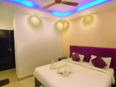 Hotel Gharonda โรงแรมในริชิเคช