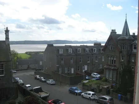 Shaftesbury Hotel Dundee Отели рядом с достопримечательностью «Университет Данди»