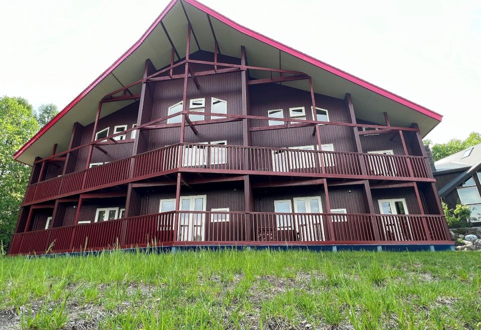 5. 샬레 후유리..