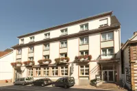 Hotel Majestic Alsace - Strasbourg Nord Hotels in Cleebourg