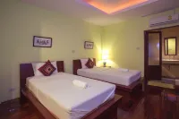 Baan Lapoon Hotel Hotels in Lamphun