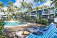 Coral Beach Noosa Resort - Beach