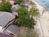 Hippocampus Beach Resort Hotels in Daanbantayan