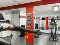 Four Points by Sheraton Edmonton South - Gym