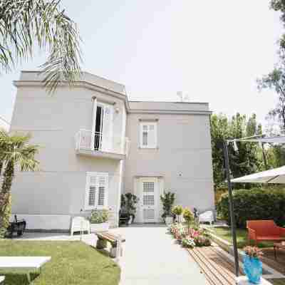 Villa Calipso Hotel Exterior
