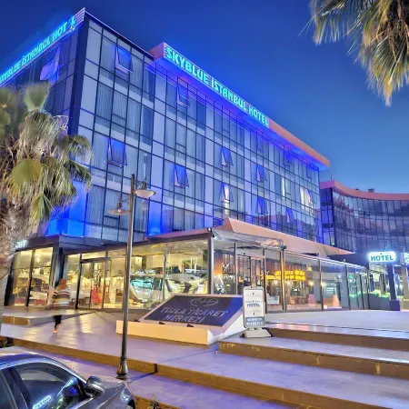Skyblue Istanbul Hotel Отели рядом с достопримечательностью «Пристань для яхт Виапорт»
