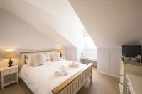 The Fox Inn Hotels in Okeford Fitzpaine
