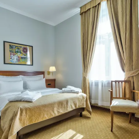 My City Hotel