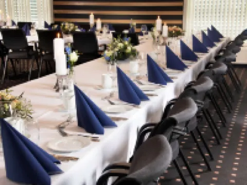 Park Inn by Radisson Oslo Airport Hotel West โรงแรมในUllensaker