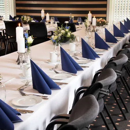 Park Inn by Radisson Oslo Airport Hotel West