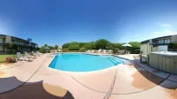 Quality Inn - Pool