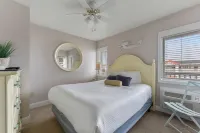 Beachcomber Resort Hotels in Avalon