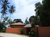 Laura's Guest House Samui Hotels in Na Mueang