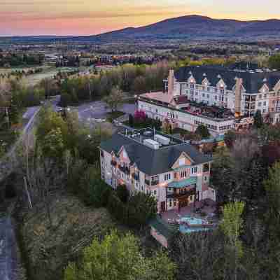 Hotel Chateau Bromont Hotel Exterior