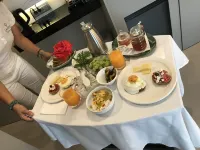 Lavris City Suites