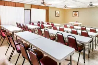 Days Inn by Wyndham Batesville Hotels in Batesville