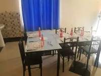 เกสต์เฮาส์และร้านอาหาร The Loop