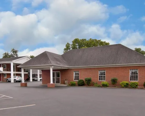 Bourbon Capital Inn Hotels in Bardstown