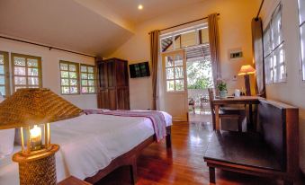 Monoceros Resort