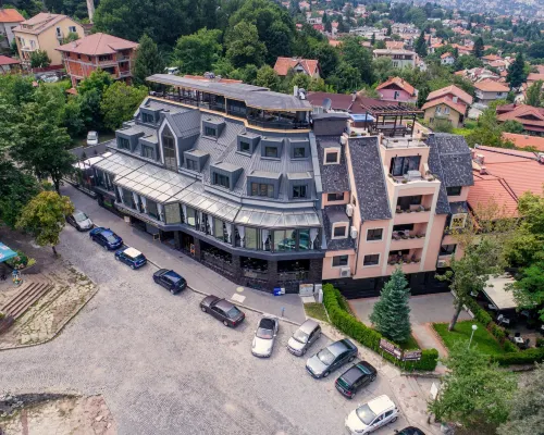 All Seasons Residence Hotel - Free Parking Hotel in zona Stazione Metropolitana NDK
