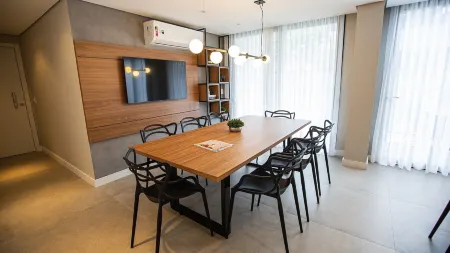 Easy Life Campos Salles by Xtay Отели рядом с достопримечательностью «Botanical Garden of Curitiba»