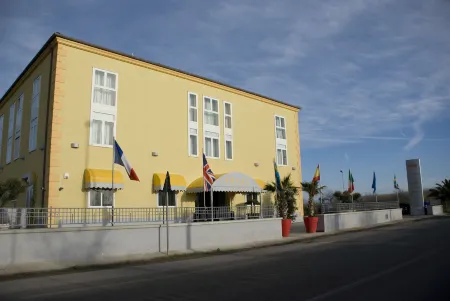 La Isla Resort Отели рядом с достопримечательностью «Golf Club Salerno»