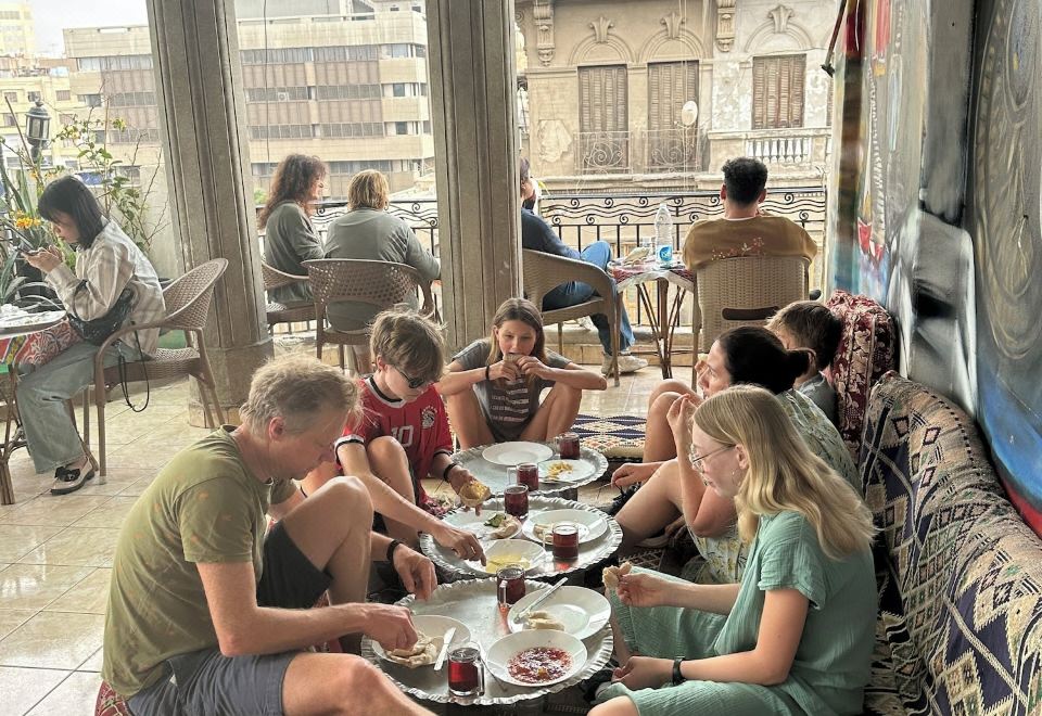 세실리아 호스텔 테라스 비둘기