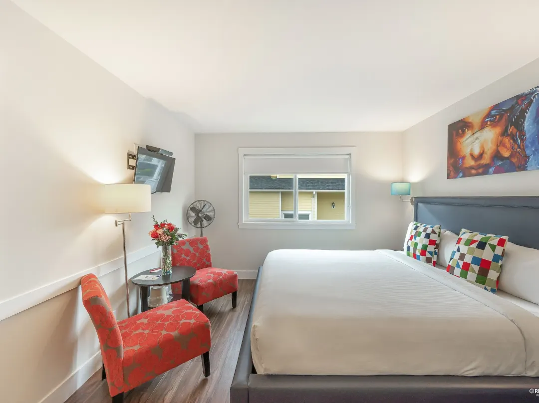 Queens Hotel - Burnaby