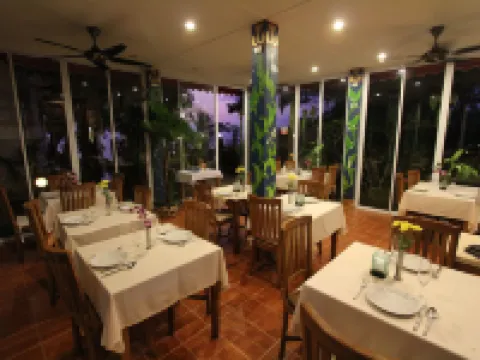 トップ リゾート コ・チャーンのホテル