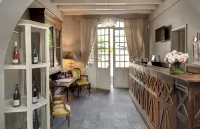 Hotel la Roseraie Hotels in Bléré