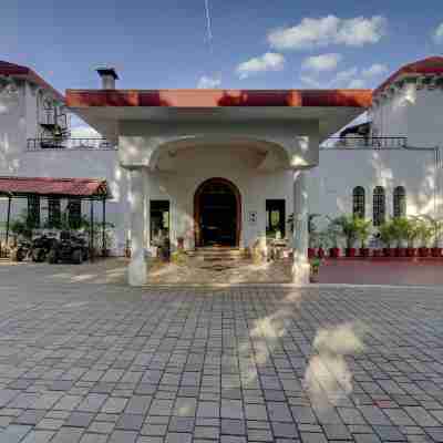 Khanvel Resort Hotel Exterior