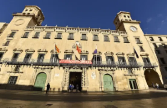 マイフラッツ ラグジュアリー ダウンタウン