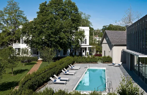 一流玫瑰之家酒店