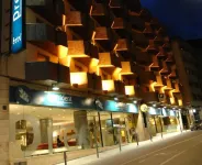 Alegria President Hotels near El Nen de la Punxa | Aubinyà