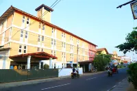 Topaz Beach Hotel Hotels in Negombo