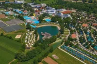 Mediteran Travel Mobile Homes in Camping Terme Čatež - parking