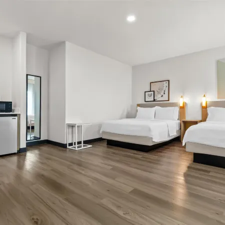 Spark by Hilton Houston Hobby Airport