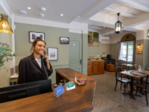 ル ルレ ド ポスト アルルのホテル