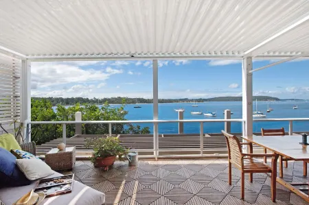 Bay Breeze Boutique Accommodation Отели рядом с достопримечательностью «Treasures from the Deep Opal and Shell Museum»