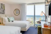 Plunge Beach Resort فنادق في Lauderdale-by-the-Sea