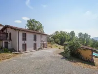 Farmhouse in Aulla with Private Pool