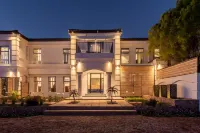 The Feather Hill Boutique Hotel - С баром
