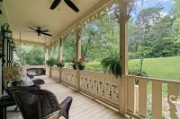 French Farmhouse-Leipers Fork- Countryside -Views!