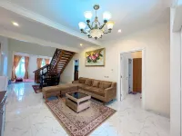 Eton Asia Villas-Kota Bunga Hotel a Batulawang