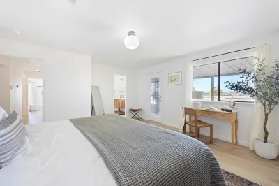 Carmella by AvantStay Modern JTree Home w Large Outdoor Area Hotel dekat Old Schoolhouse Museum
