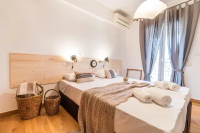 Renovated 3 Bedroom Apt with Acropolis View Hotels in Vyronas