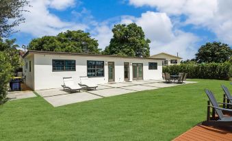 Dania Beach Unit 1 by PMI
