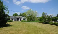 Spacious Bungalow with Large Garden