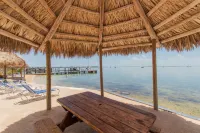 Sunset Cove Beach Resort - pantai