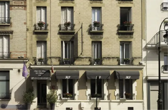 Hôtel de Paris la Défense Отели в г. Пюто